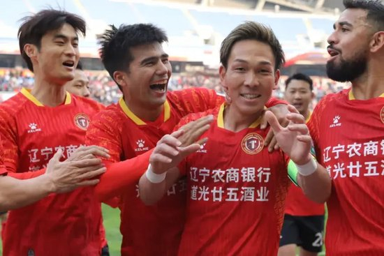 黄金城集团相关图片